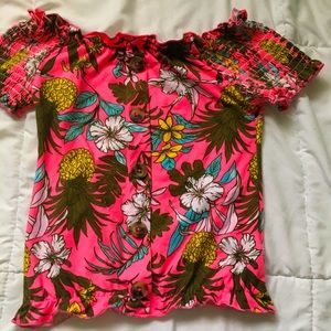 Off the shoulder scrunched shoulder top with brown